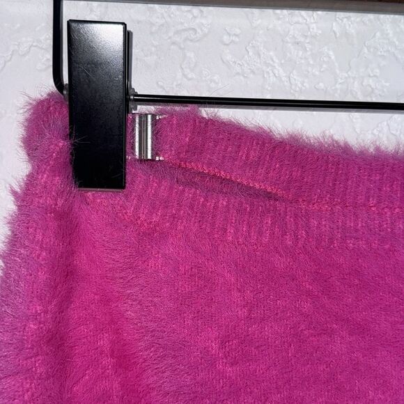 NWT SIMKHAI  Paytra Fuzzy Mini Skirt - Hot Pink XL Revolve - Picture 5 of 12